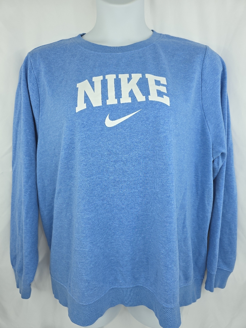 Nike Women’s Sky Blue Crewneck Sweatshirt with White Logo Size 3X Ai-3486